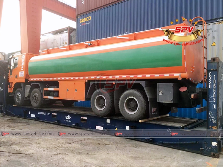 30,000 Litres Fuel Tank Truck IVECO-Loading 1 30,000 Litres Fuel Tank Truck IVECO-Loading 1